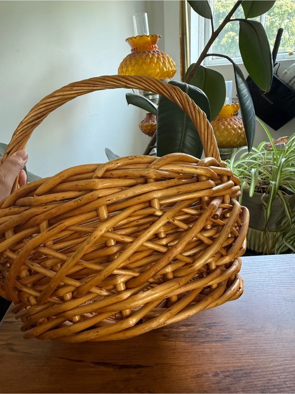 Woven Willow Basket with Handle - Natural Brown